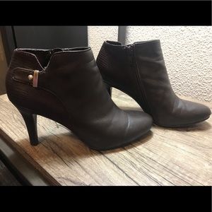 ALFANI chocolate brown booties